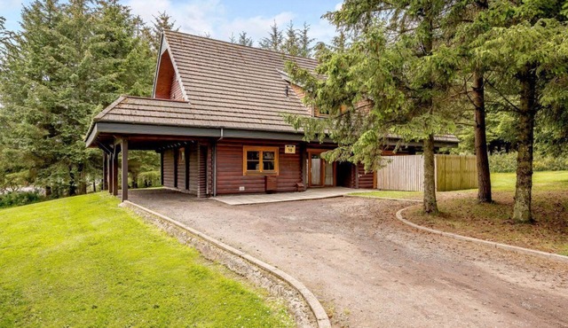Foresters Spa Plus (Pet), Dundee