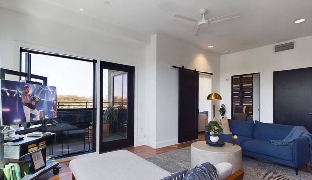 Foxy - 4 City View Homes - 12 South