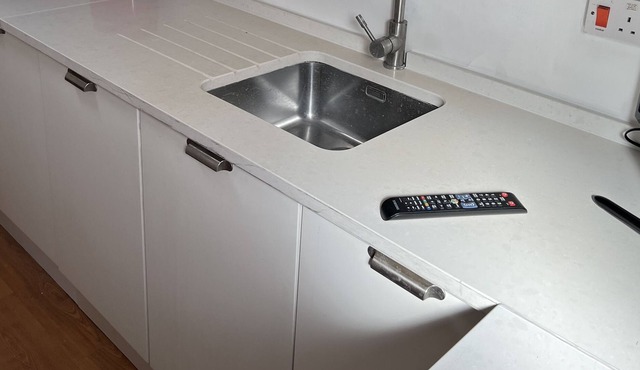 Fully refurbished 1 bed garden flat