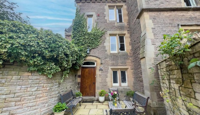 Geltsdale Wing, Wetheral 1st floor apartment with countryside views, close to pub & restaurant in Wetheral