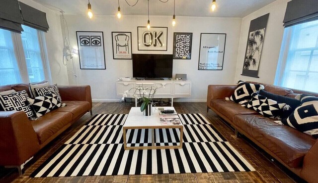 Gorgeous 2 bedroom apartment edge of Cabot Circus