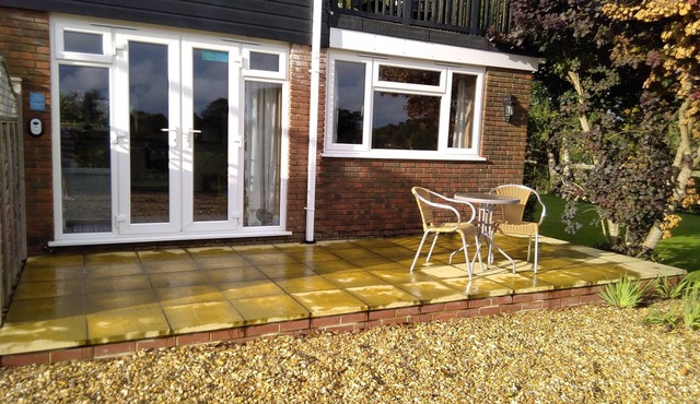Greenbanks 2. Damerham Self Catering. The perfect getaway for just couples