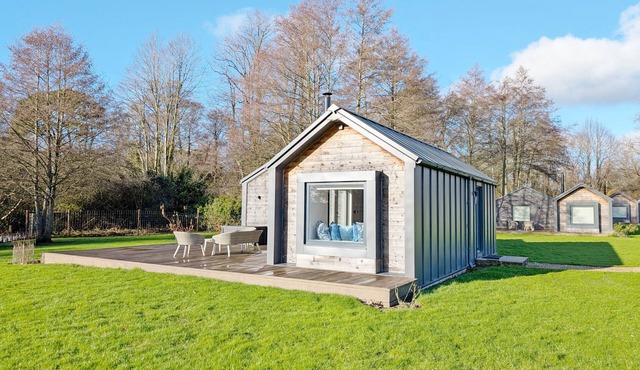 Harvest - Ashling Park - sleeps 2 guests in 1 bedroom