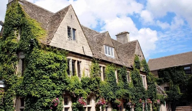 Hatton Court