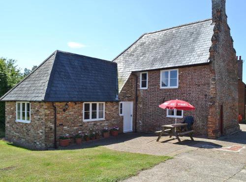 Hawthorne Cottage - Py8