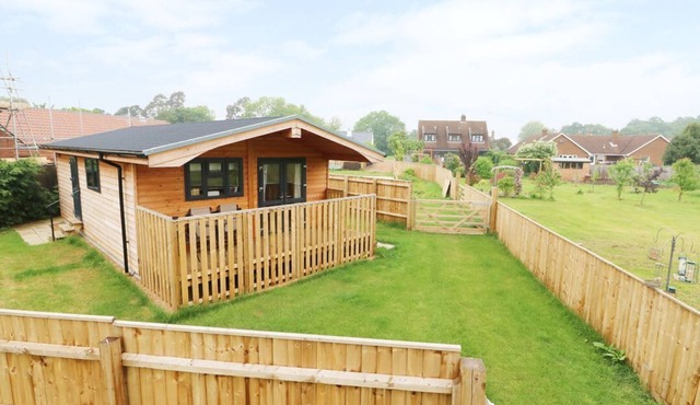 HAYFIELDS - Charming Double Bedroom
