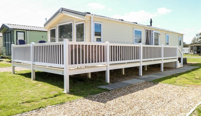Hazell Thorne Hideaway, Fritton