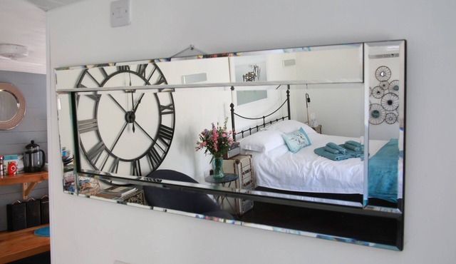 Hello Whitstable - Private Cabin at The Beach