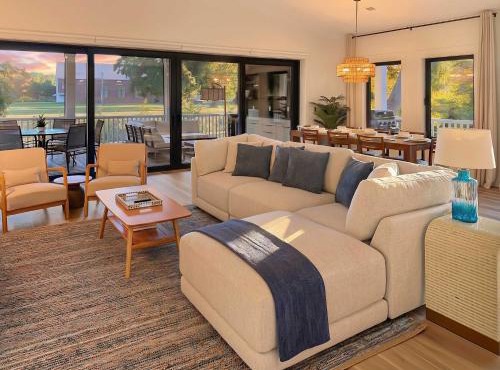 High-End New Build near Folly Beach and Downtown