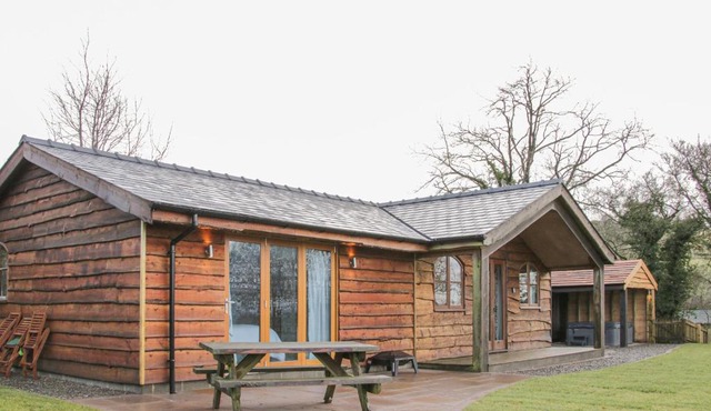 Hillside Lodge