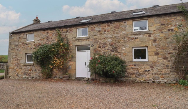 HONEYMUG, pet friendly, with pool in Powburn