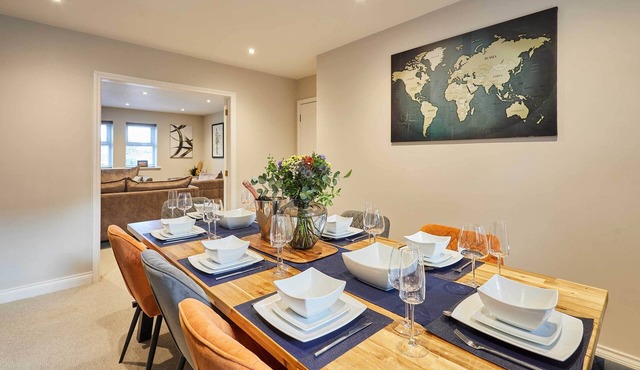 Host and Stay | River Hill House