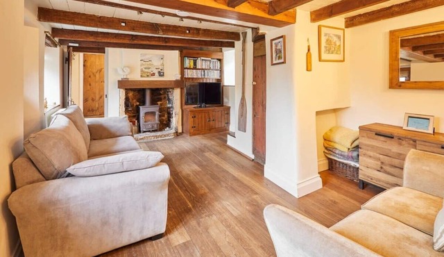 Host & Stay | Colcott Cottage