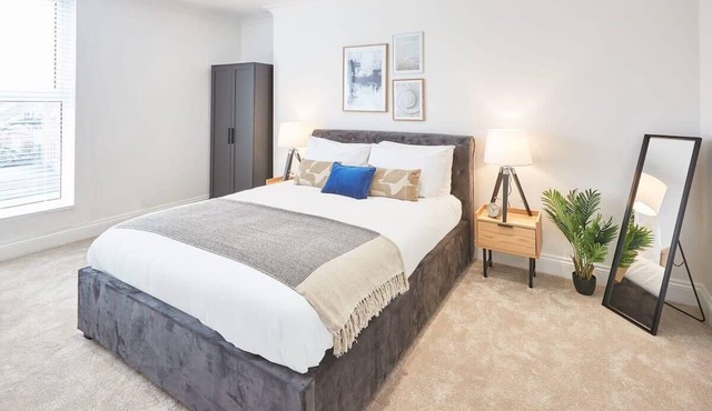 Host & Stay | The Lookout