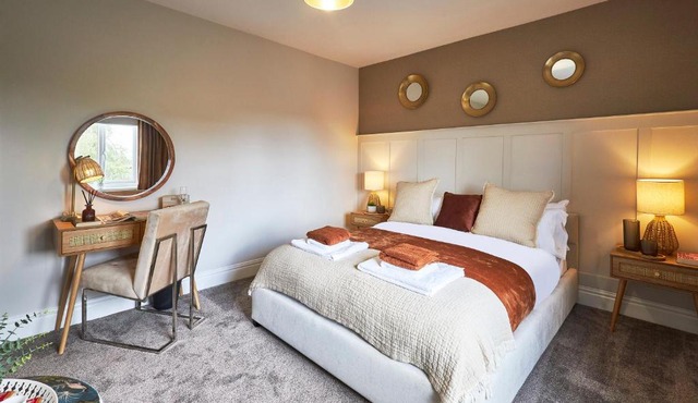 Host & Stay - South Riggs