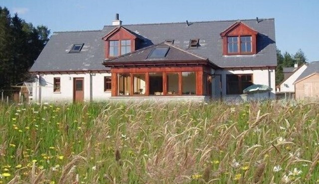 House With Spectacular Views Of The Abernethy Forest And The Cairngorm Mountains