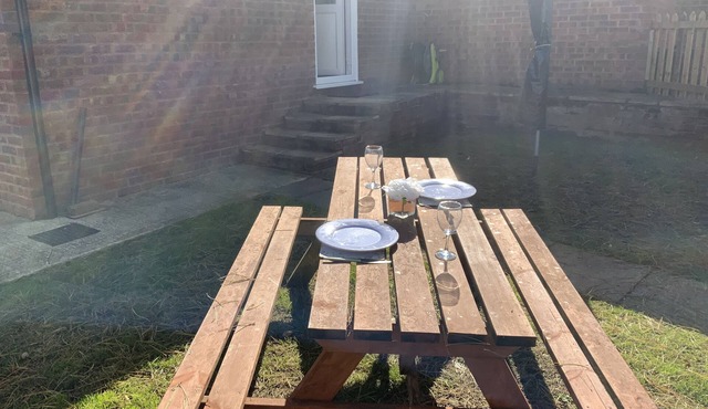 Ideal location for exploring the beautiful county of Kent.