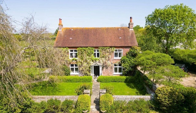 Impressive Country Estate, sleeps 17