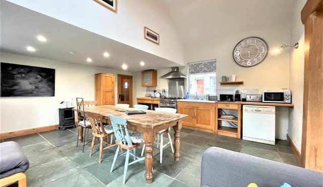 Inglefall & Jasmine Cottages in Ingleton