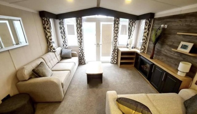 Inviting 2-bed Holiday Home Located in Whitstable