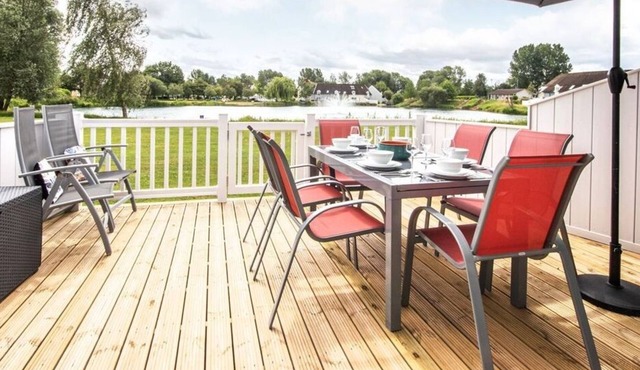 Isis Lakes 40, Casa Angela (P) - Lakeside Lodge, On-site Activities, Sleeps 8