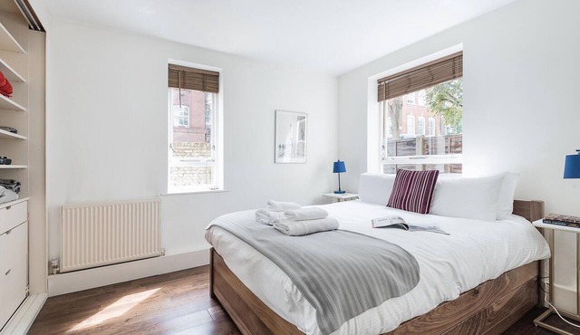 Islington Charm - One Bedroom Apartment, Sleeps 2