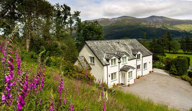KIRKSTONES, with a garden in Keswick