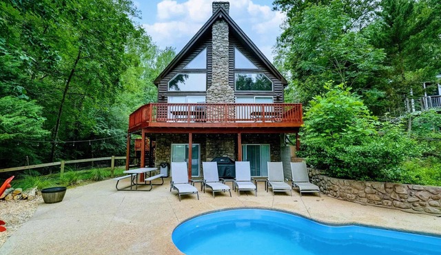 Lakefront A-Frame | Private Pool, Beach & Dock! in Bumpass