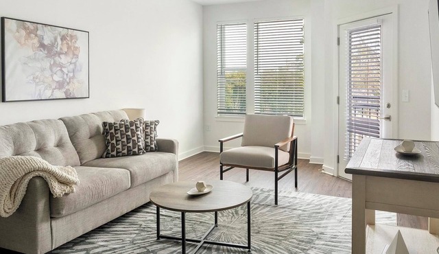 Landing | Chic 1BD, Gym, Clubhouse