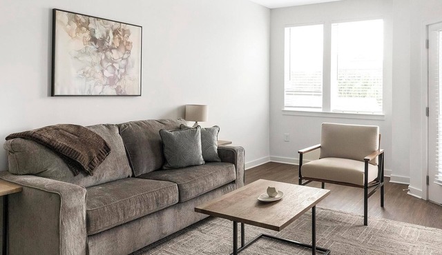 Landing | Chic 1BD, Yoga Studio, Gym
