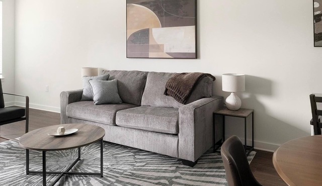 Landing | Modern 1BD, Gym, Clubhouse