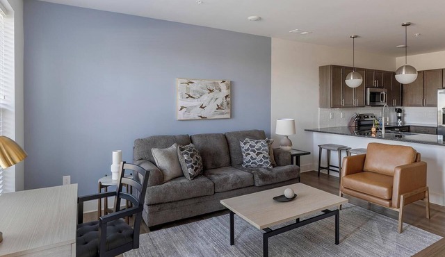 Landing | Modern 1BD, Pool, Gym