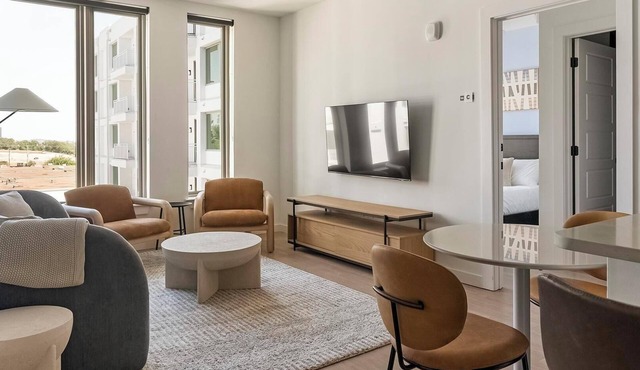 Landing | Modern 3BD, Gym