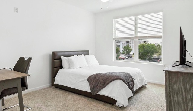 Landing | Stunning 1BD, Yoga Studio, Clubhouse