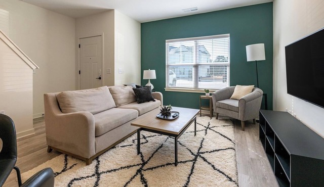 Landing | Stylish 2BD, Gym, Yoga Studio