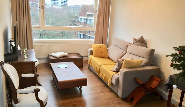 Large top floor maisonette 15 min walk from BigBen