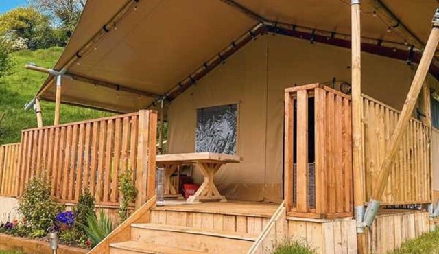 Lime Kiln Lodge Safari Tent - Award Winning Luxury Glamping
