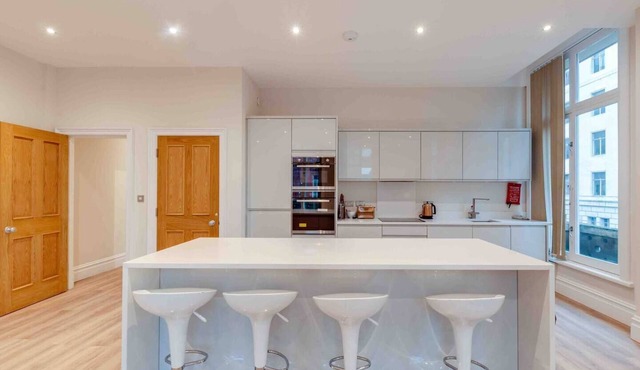 Liverpool Water Street Luxurious Apartment
