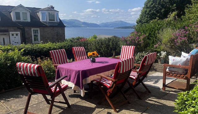 Lochview@33a | Family-Friendly with Beautiful Loch Views
