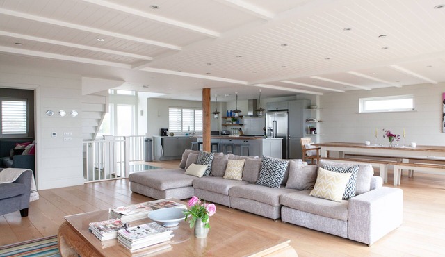 Long Island-Bracklesham Bay