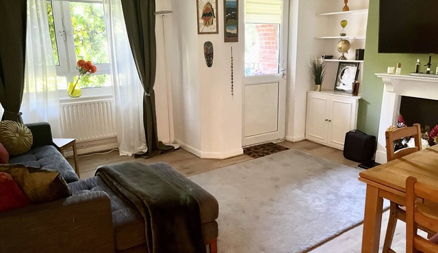 Lovely 2 bed flat in the heart of Hampstead Heath