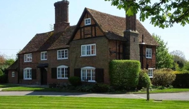 Loxley Barn 1-Bed Cottage Retreat