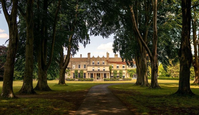 Lucknam Park, Emblems Collection