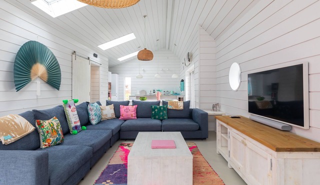 Luxury 4 Bed Beach House
