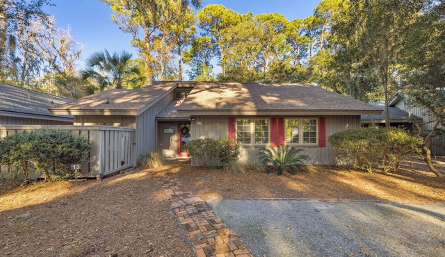 Luxury Home in Desirable Sea Pines! Walk to Beach