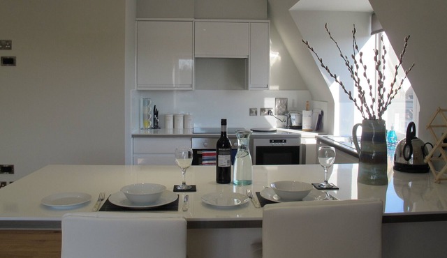 Luxury one bedroom town centre apartment available for short term rental
