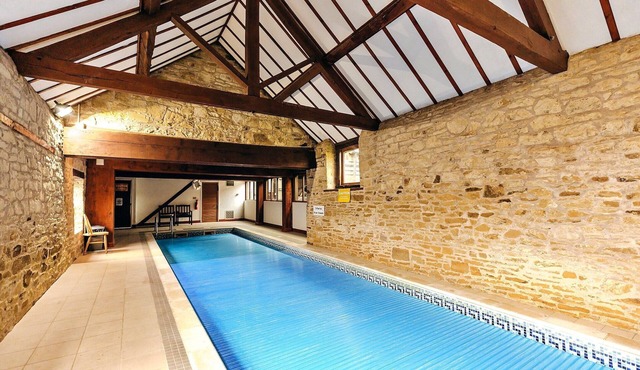 Luxury Retreat in UK with Pool & Tennis Court