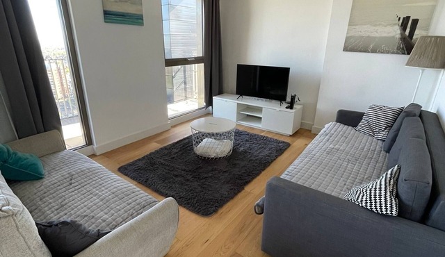 LUXURY SERVICED APARTMENTS*