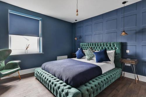 Luxury Spacious Pad with Games Room