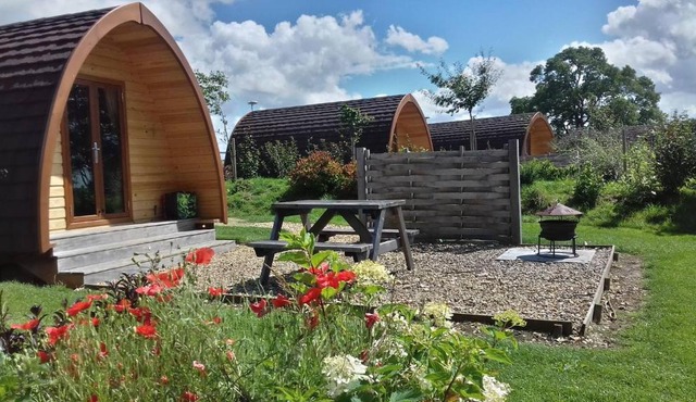 Mallow Glamping Pod